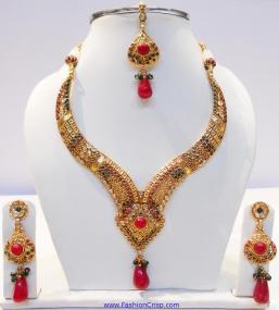 Indian-Gold-Kundan-Polki-Jewellery-Sets-Designs-10 
