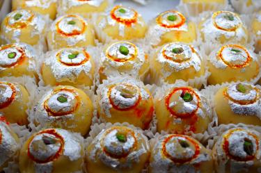 indian_sweets_vark 