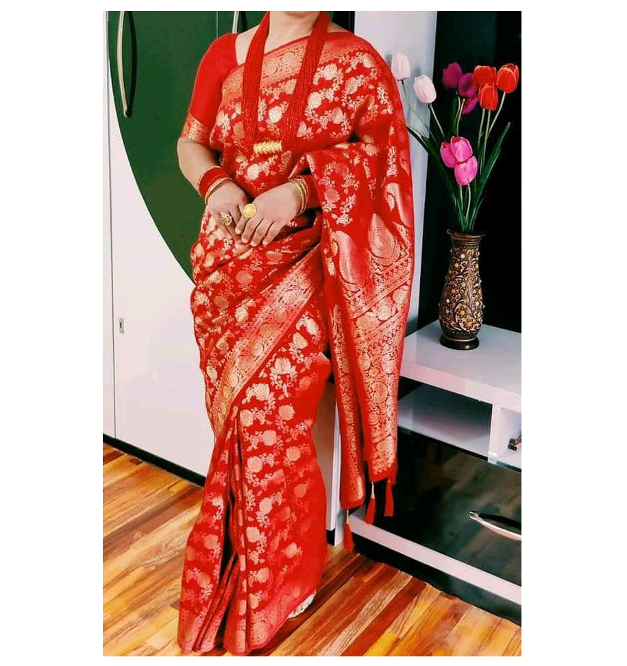 Banrasisilksaree red 