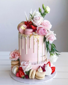 Floral Surprise Cake 